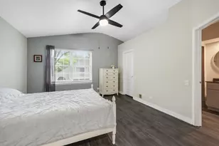 1564 Westbury Dr, Hoffman Estates, IL 60192 - Photo 20