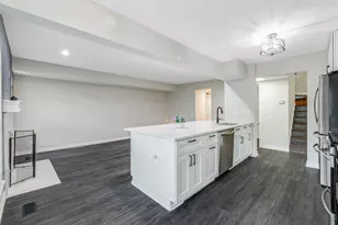 1564 Westbury Dr, Hoffman Estates, IL 60192 - Photo 12