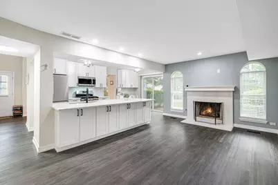 1564 Westbury Drive, Hoffman Estates, IL 60192 - Photo 14