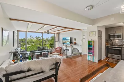 3200 N Lake Shore Drive #410, Chicago, IL 60657 - Photo 6