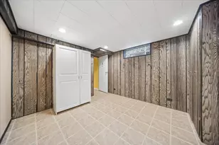 8231 W Berwyn Ave, Chicago, IL 60656 - Photo 24