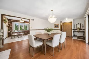 8231 W Berwyn Ave, Chicago, IL 60656 - Photo 4