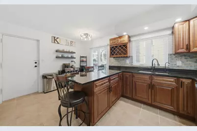 10332 S Pulaski Road #107, Oak Lawn, IL 60453 - Photo 6