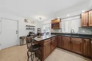 10332 S Pulaski Rd, Oak Lawn, IL 60453 - Photo 6