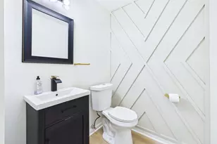 3 Charlotte Cir, Elmhurst, IL 60126 - Photo 16