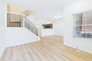 3 Charlotte Cir, Elmhurst, IL 60126 - Photo 10