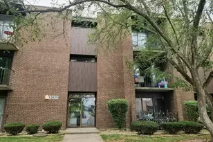 12825 S Kenneth Ave, Alsip, IL 60803 - Photo 1
