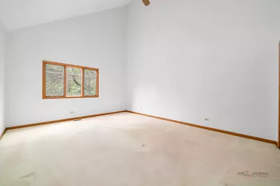 1902 Forest Creek Lane #1902, Libertyville, IL 60048 - Photo 18