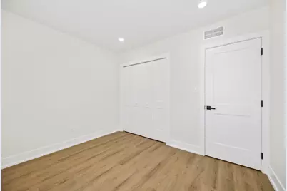10225 Dearlove Road #301, Glenview, IL 60025 - Photo 14