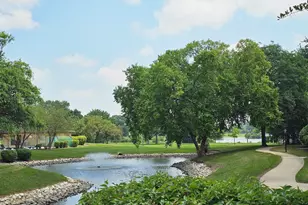 11 Crestview Ln, Vernon Hills, IL 60061 - Photo 22