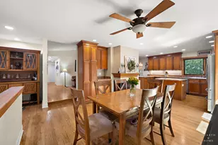 1059 N Old Mill Rd, Palatine, IL 60067 - Photo 6