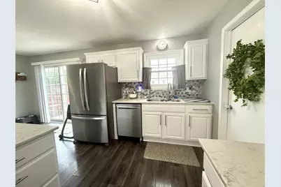 602 Suzanne Avenue, Bradley, IL 60915 - Photo 10