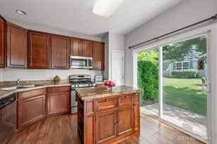 481 S Jade Ln, Round Lake, IL 60073 - Photo 14