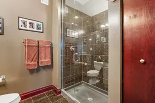 33 W Ontario St, Chicago, IL 60610 - Photo 24