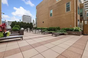 33 W Ontario St, Chicago, IL 60610 - Photo 30