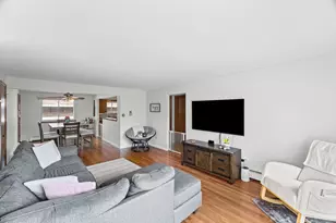 6811 N Olmsted Ave, Chicago, IL 60631 - Photo 4