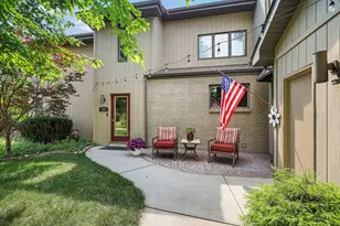 727 S Raven Rd, Shorewood, IL 60404 - Photo 2