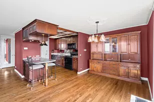 2500 N Lakeview Ave, Chicago, IL 60614 - Photo 8