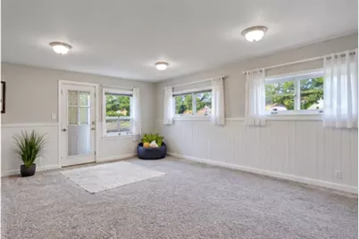 204 Anna Street, North Aurora, IL 60542 - Photo 14