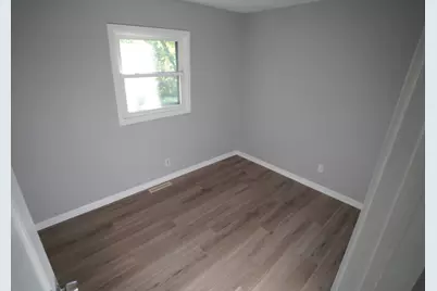 1501 N Freund Avenue, McHenry, IL 60050 - Photo 16