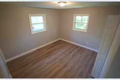 1501 N Freund Avenue, McHenry, IL 60050 - Photo 14