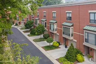 614 S Laflin St, Chicago, IL 60607 - Photo 2