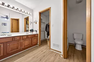 1675 Napa Dr, Gurnee, IL 60031 - Photo 16