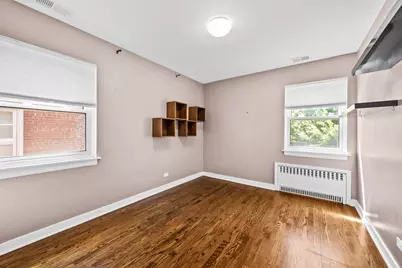 7730 S Paxton Avenue, Chicago, IL 60649 - Photo 8
