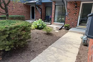 1440 Blackburn St, Wheaton, IL 60189 - Photo 2
