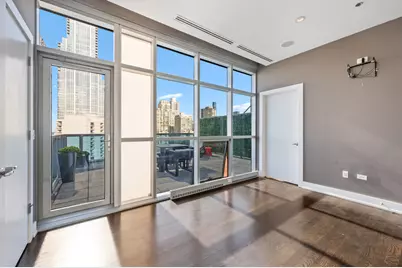 110 W Superior Street #2603, Chicago, IL 60654 - Photo 28