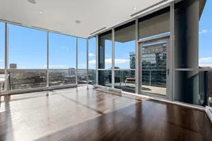 110 W Superior St, Chicago, IL 60654 - Photo 10