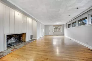 120 E 8th St, Hinsdale, IL 60521 - Photo 4