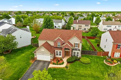 385 Marshall Ash Street, Bolingbrook, IL 60490 - Photo 2