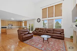 385 Marshall Ash St, Bolingbrook, IL 60490 - Photo 8