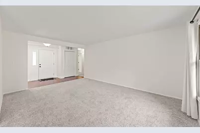 121 Newport Drive, Bolingbrook, IL 60440 - Photo 12