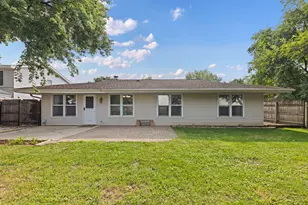 121 Newport Dr, Bolingbrook, IL 60440 - Photo 26