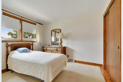 4513 W 102nd Street, Oak Lawn, IL 60453 - Photo 14