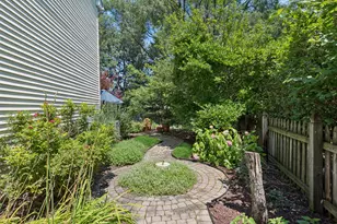 964 Lakestone Ln, Aurora, IL 60504 - Photo 24
