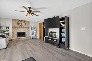 702 Longwood Ct, Minooka, IL 60447 - Photo 20