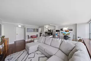 3550 N Lake Shore Dr, Chicago, IL 60657 - Photo 8
