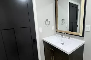 1401 Oakleaf Dr, Saint Anne, IL 60964 - Photo 12