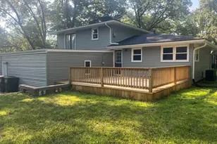 1401 Oakleaf Dr, Saint Anne, IL 60964 - Photo 24