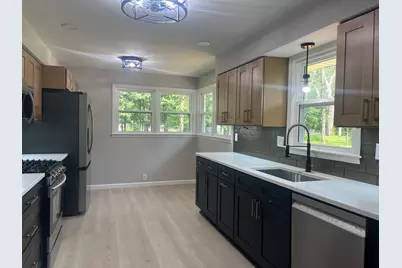 1401 Oakleaf Drive, Saint Anne, IL 60964 - Photo 8