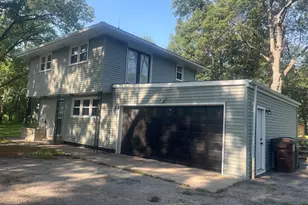 1401 Oakleaf Dr, Saint Anne, IL 60964 - Photo 26