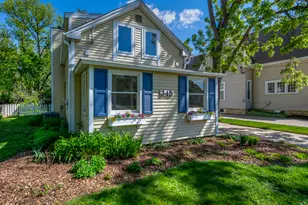 345 Main St, Batavia, IL 60510 - Photo 1