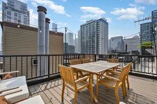 300 W Grand Ave, Chicago, IL 60654 - Photo 20