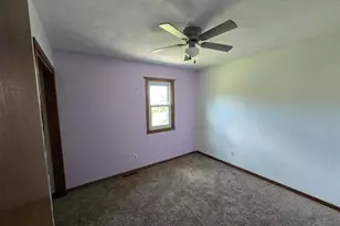 6984 Squaw Prairie Rd, Belvidere, IL 61008 - Photo 4