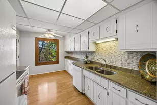 7523 175th St, Tinley Park, IL 60477 - Photo 6