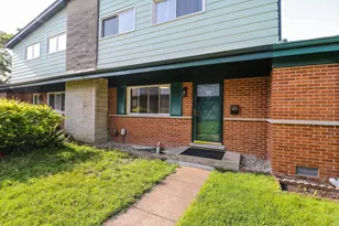 520 Glendale Rd, Glenview, IL 60025 - Photo 1