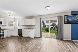1811 Prairie Ridge Dr, Plainfield, IL 60586 - Photo 10